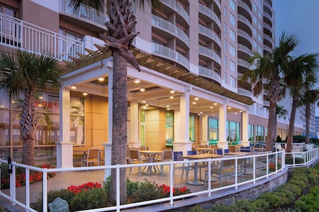 Lunch and dinner served, pool views