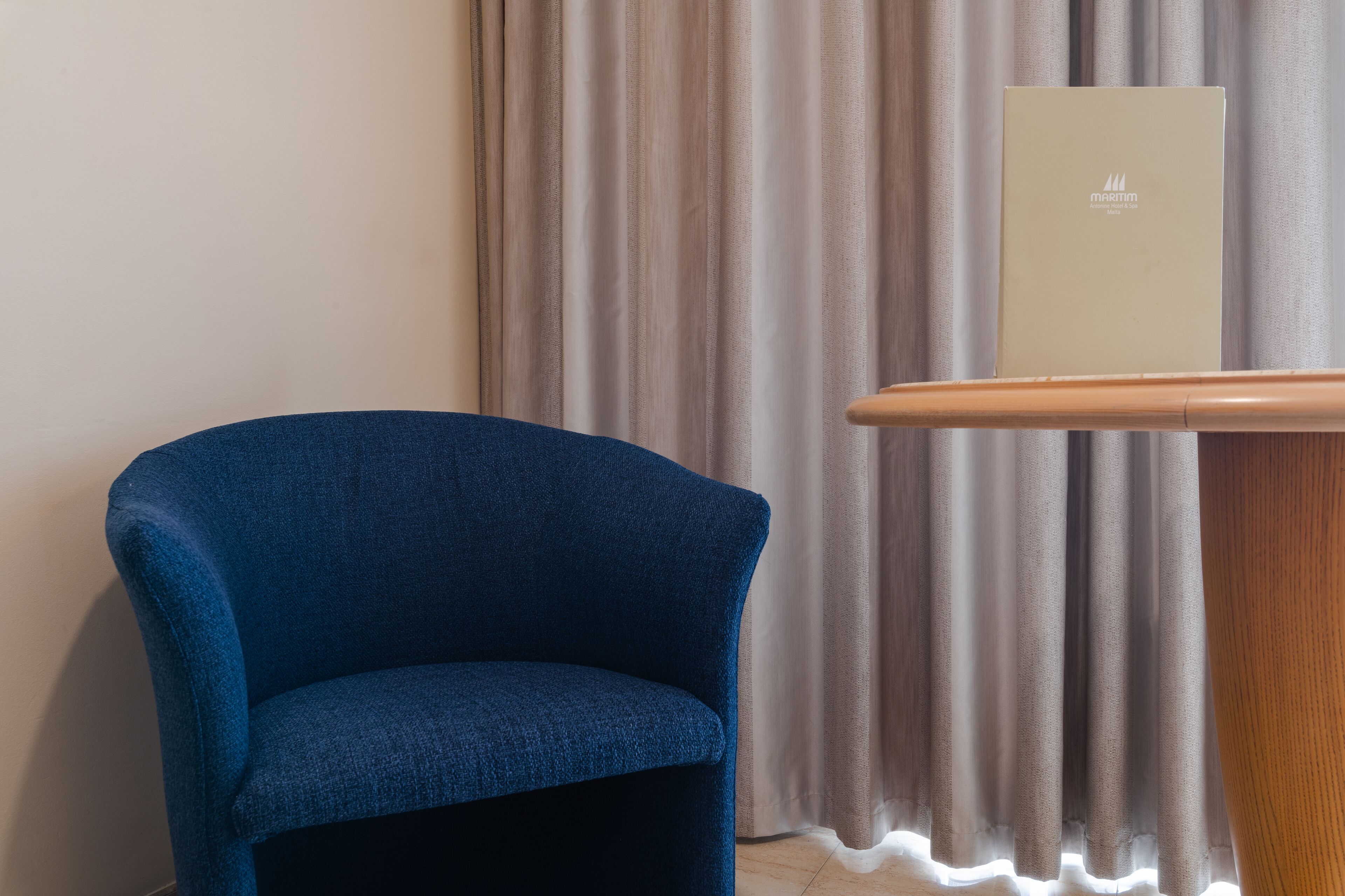 32-inch led tv with satellite channels, tv