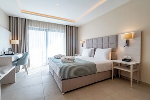 Junior Suite, Balcony | Premium bedding, in-room safe, desk, laptop workspace - Maritim Antonine Hotel & Spa Malta (Mellieha)