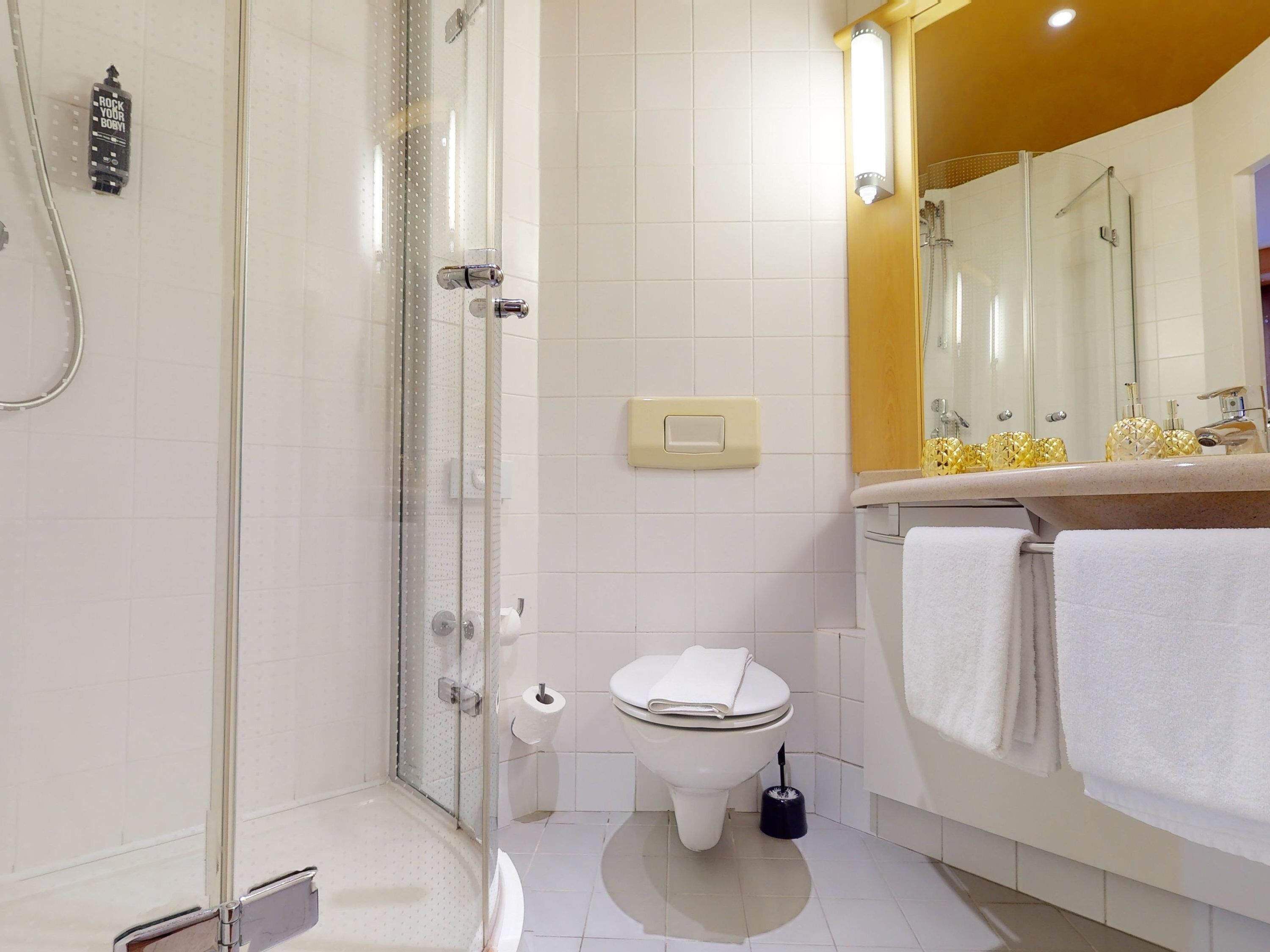 In-room safe, desk, soundproofing, iron/ironing board