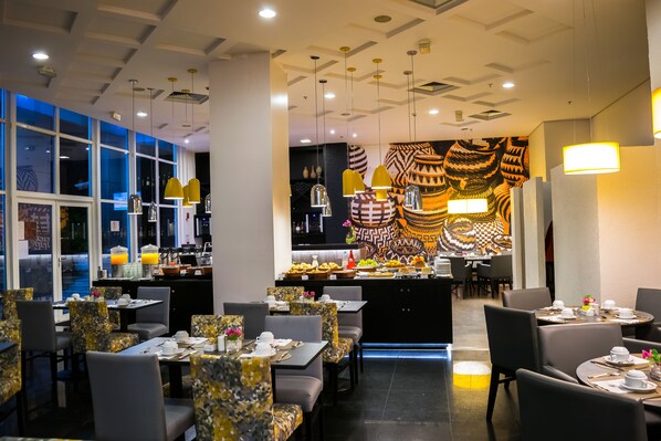 Frühstück, Mittagessen und Abendessen