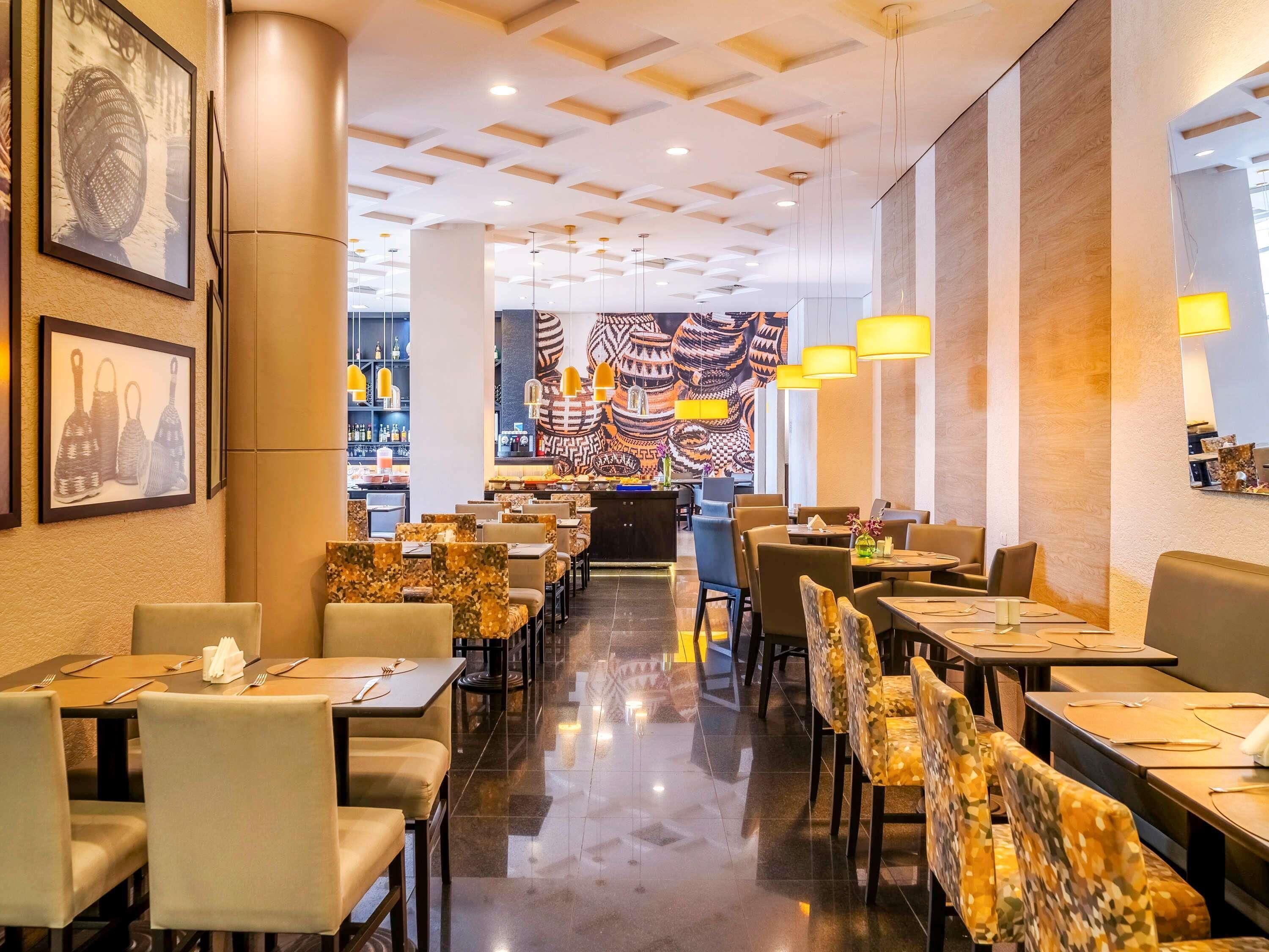 Daily continental breakfast (BRL 68.20 per person)