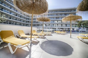 Indoor pool, outdoor pool - Ohtels Villa Dorada (Salou)
