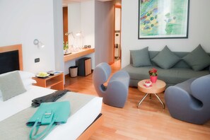 Superior Room, 1 Queen Bed, Non Smoking | Down duvets, minibar, in-room safe, desk - Best Western Ars Hotel (Rome)