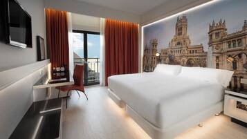 Minibar, in-room safe, iron/ironing board, cots/infant beds