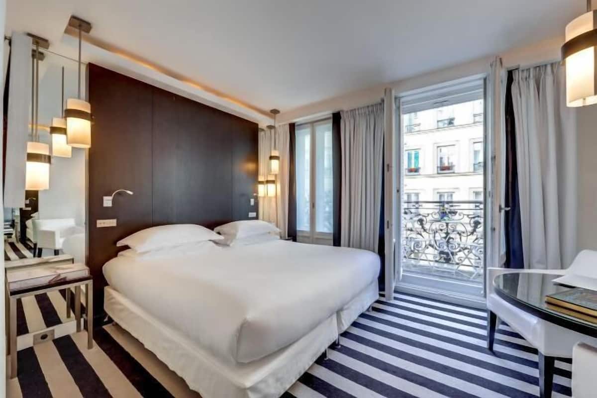1 habitación, minibar, caja de seguridad en la habitación y escritorio