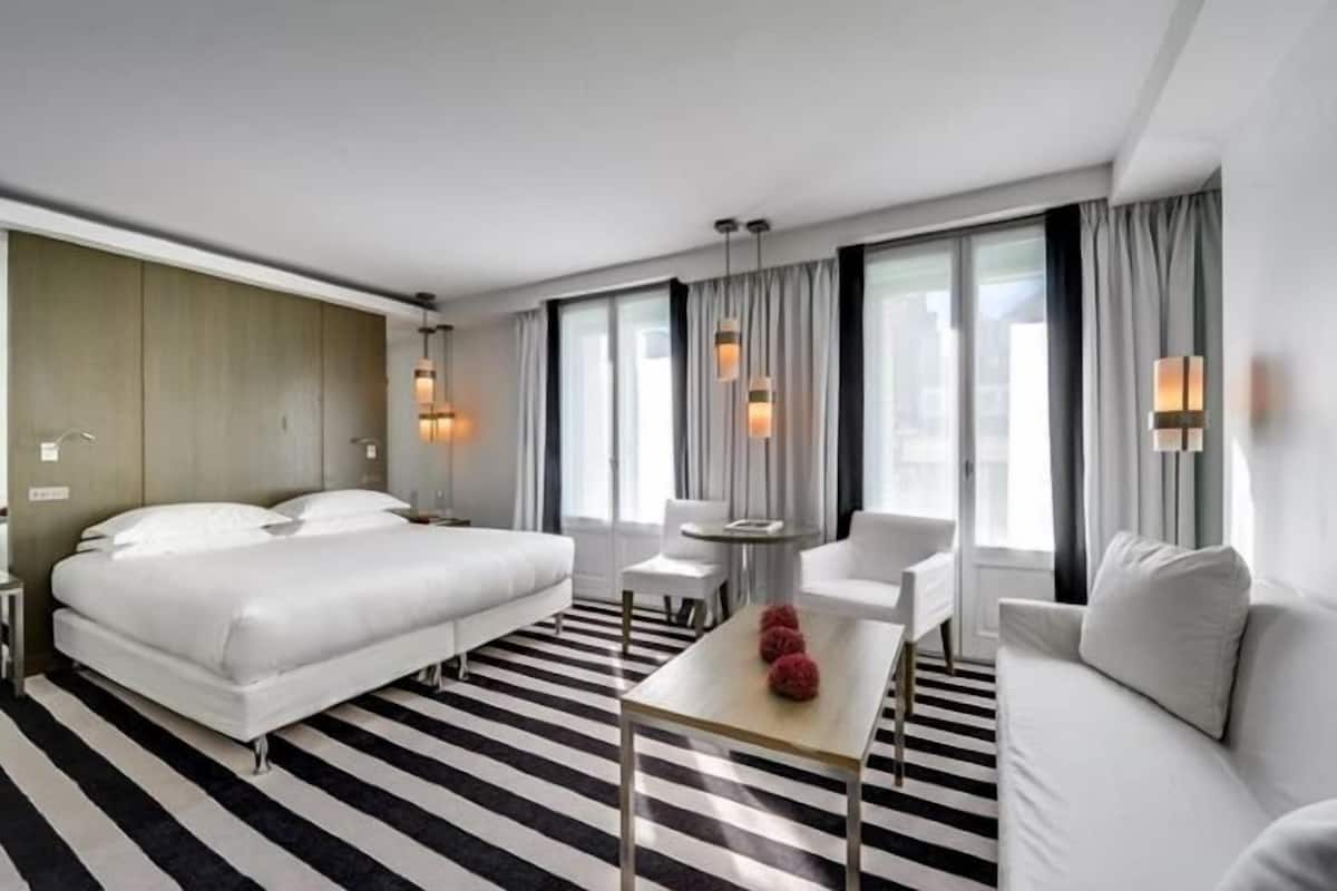 1 habitación, minibar, caja de seguridad en la habitación y escritorio