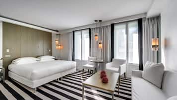 Suite familiar | 1 dormitorio, minibar, caja fuerte y escritorio