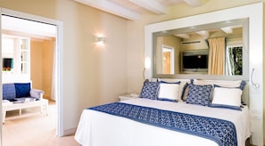 Family Bungalow (Deluxe) | Premium bedding, minibar, in-room safe, desk
