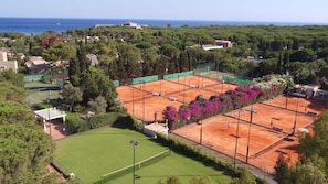Tennis court