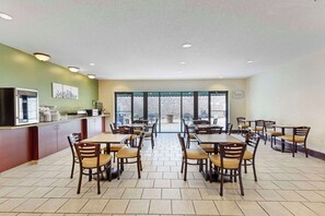 Free daily buffet breakfast
