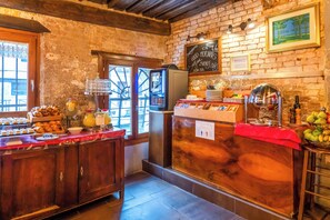 Daily buffet breakfast (EUR 15 per person)