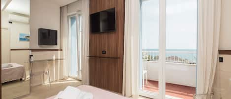 Doppelzimmer, Meerblick | Select-Comfort-Betten, Minibar, Zimmersafe, Schreibtisch