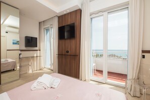 Double Room, Sea View | Select Comfort beds, minibar, in-room safe, desk - Hotel Mondial (Porto Recanati)