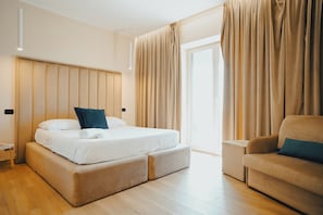 Superior-Doppel- oder -Zweibettzimmer