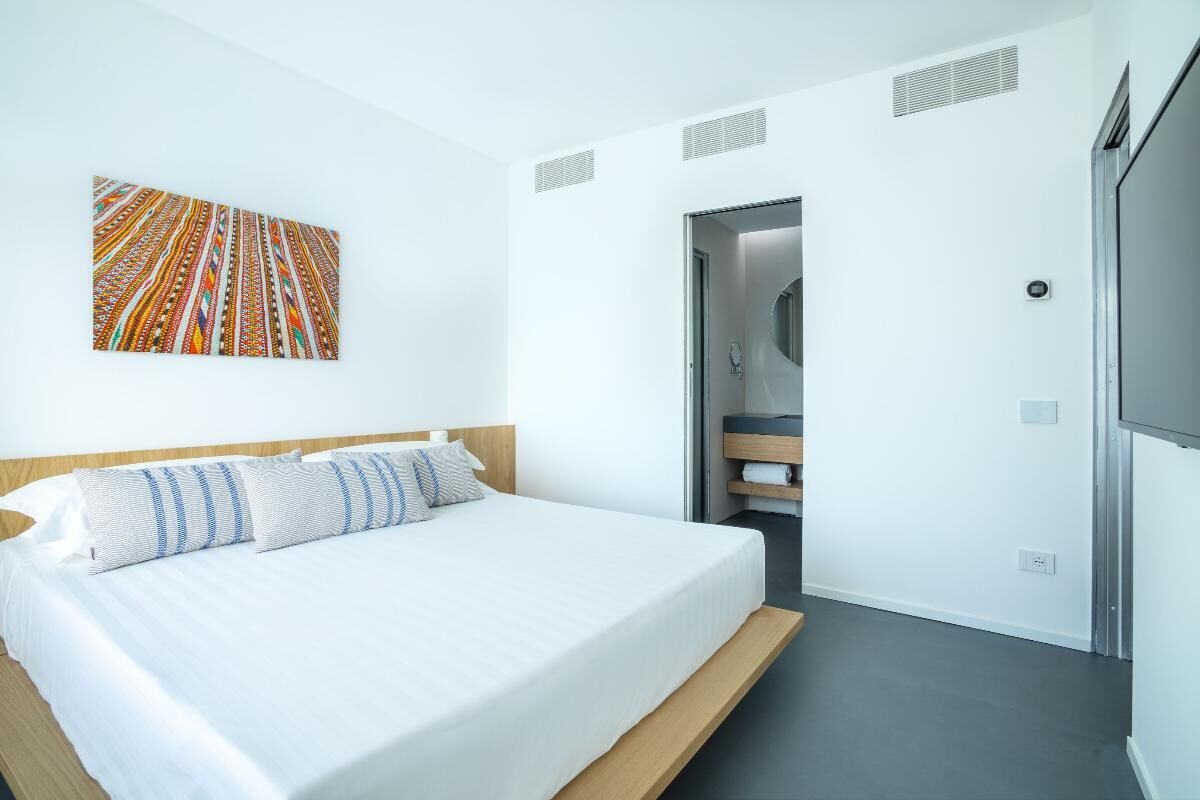 Suite (Spa Suite) | Minibar, una cassaforte in camera, una scrivania, Wi-Fi gratuito