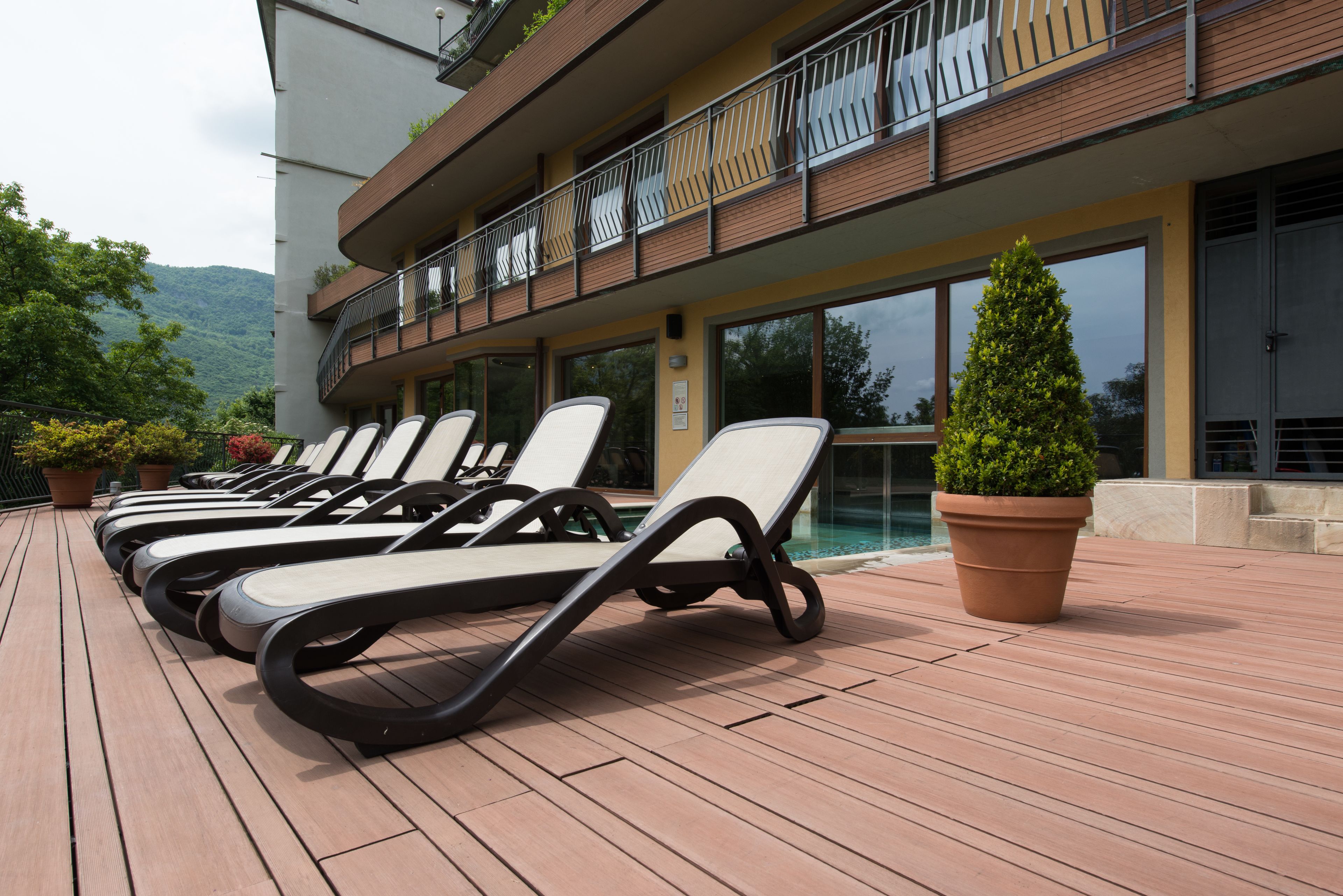 sun deck