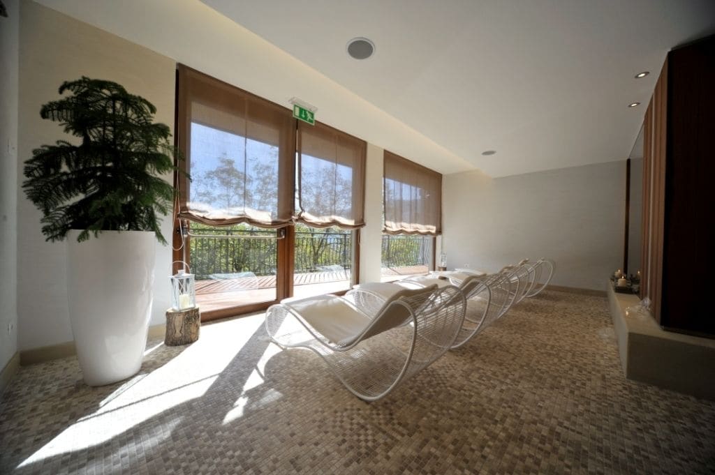 couples treatment room(s), sauna, hot tub, steam room