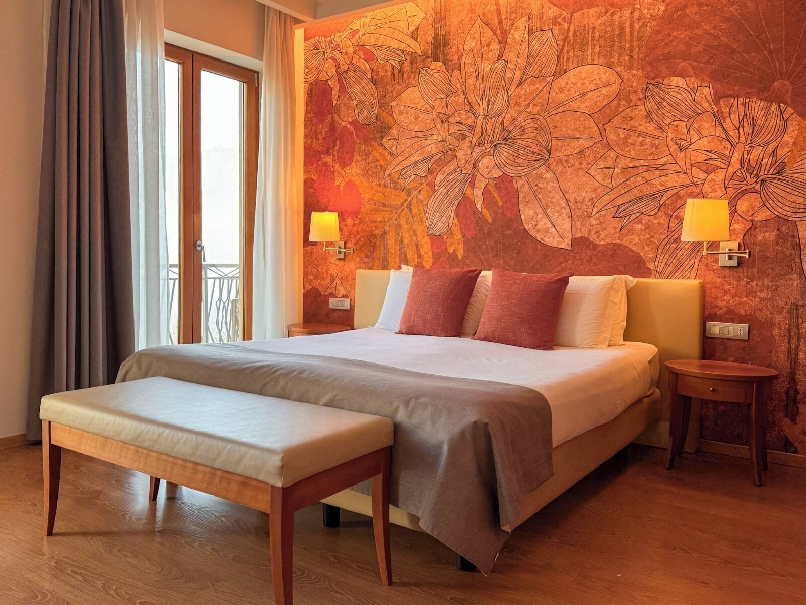 Superior vierpersoonskamer | Italiaanse Frette-lakens, luxe beddengoed, donsdekens, een minibar