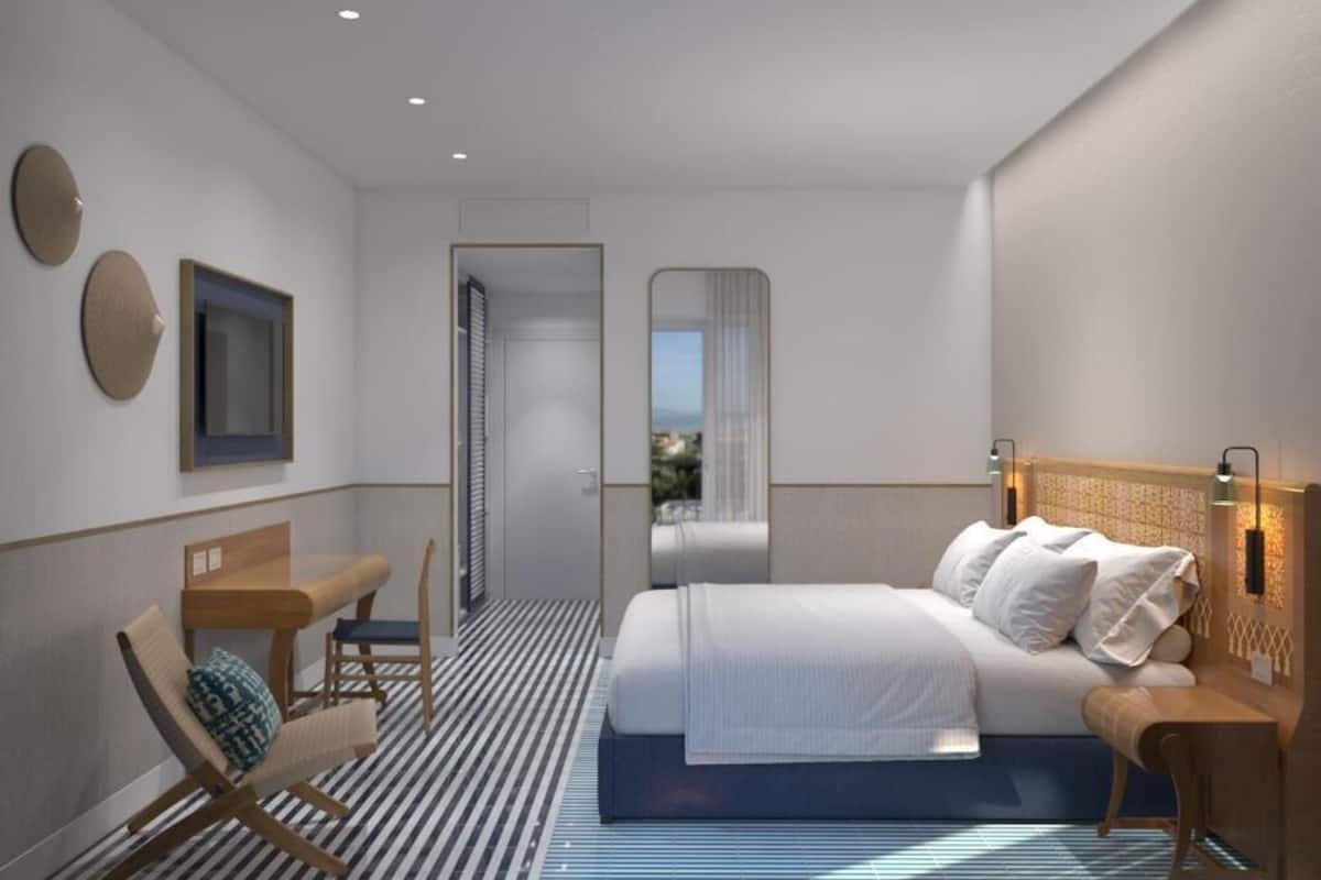 Minibar, in-room safe, desk, soundproofing