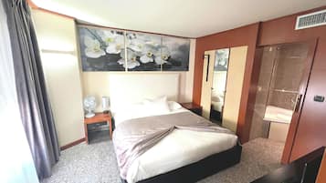 APPARTEMENT 2 CHAMBRES 6 PERSONNES | Luxe beddengoed, Select Comfort-bedden, een kluis op de kamer