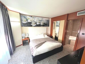APPARTEMENT 2 CHAMBRES 6 PERSONNES | 高档床上用品、Select Comfort 床、客房内保险箱、隔音