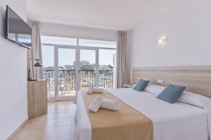 1 chambre, minibar, coffre-fort, bureau