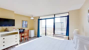 客房 (Studio, King Bed, Partial Ocean View) | 2 間臥室、客房內保險箱、獨特裝潢、布置獨特