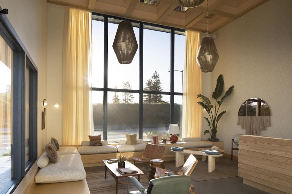 The Sandman Santa Rosa Sonoma, an Ascend Collection Hotel