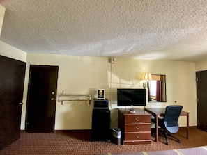 Room, 1 King Bed, Accessible, Non Smoking (Mobility Accessible) | Desk, laptop workspace, free cribs/infant beds, rollaway beds