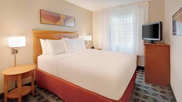 Työpöytä, pimennysverhot, silitysrauta/-lauta, ilmaiset vauvansängyt