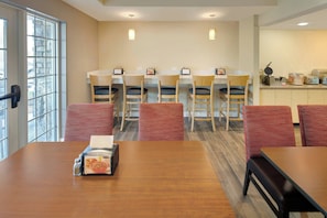 Desayuno continental incluido todos los días