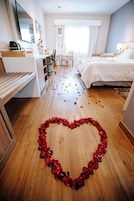 Minibar, caja fuerte, escritorio y espacio para trabajar con un portátil