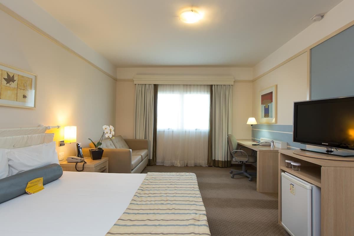 Minibar, in-room safe, desk, laptop workspace