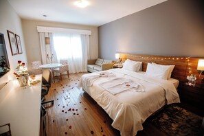 Minibar, in-room safe, desk, laptop workspace