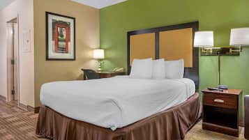 Studio, 1 queensize-seng, tilgjengelighetstilpasset, ikke-røyk | Skrivebord, strykejern/-brett, wi-fi (inkludert) og sengetøy