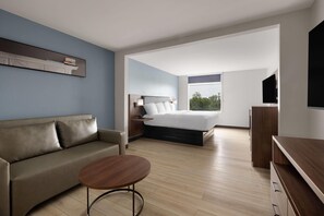 Escritorio y espacio para trabajar con laptop 