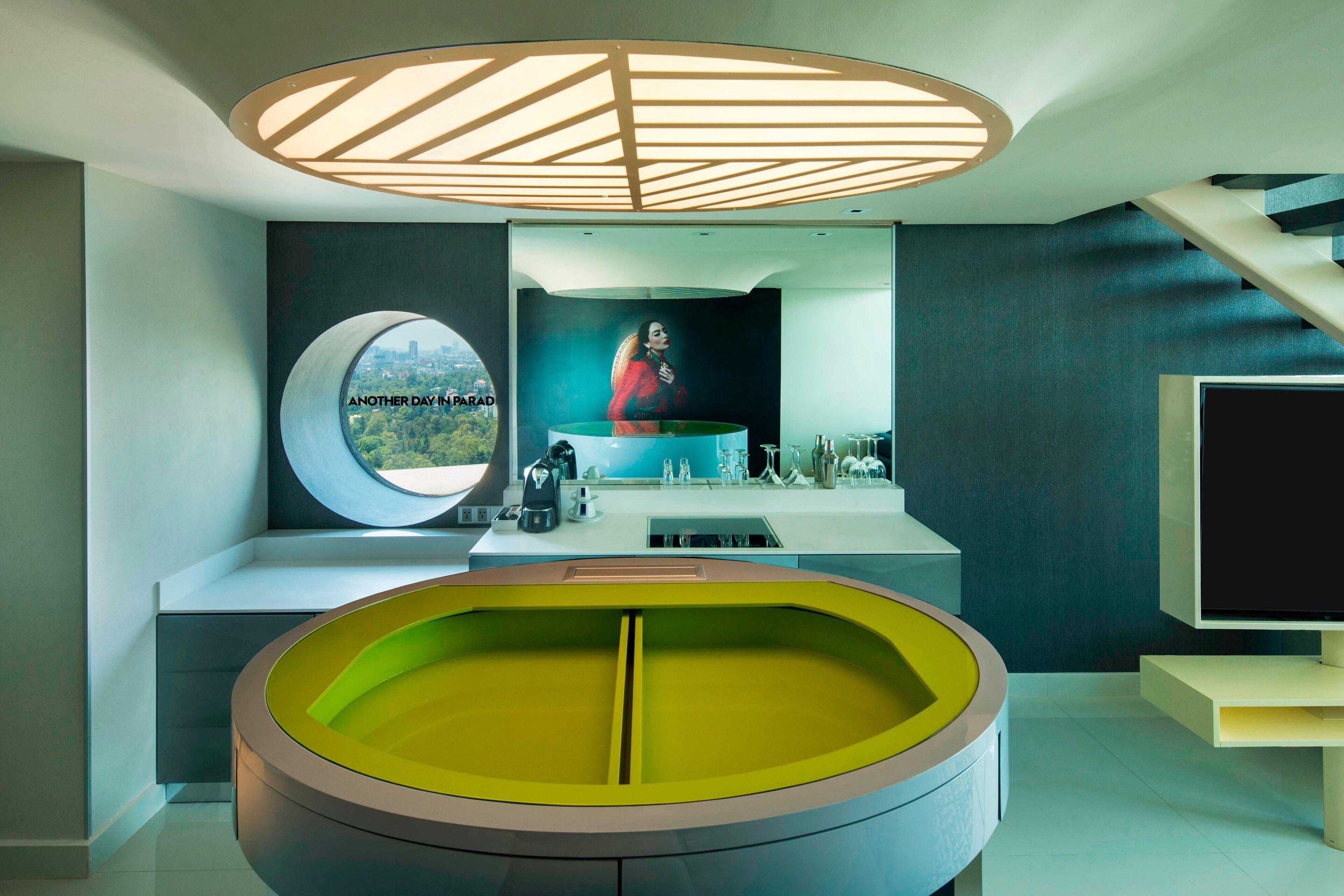 suite, 1 bedroom | premium bedding, pillow-top beds, minibar, in-room safe