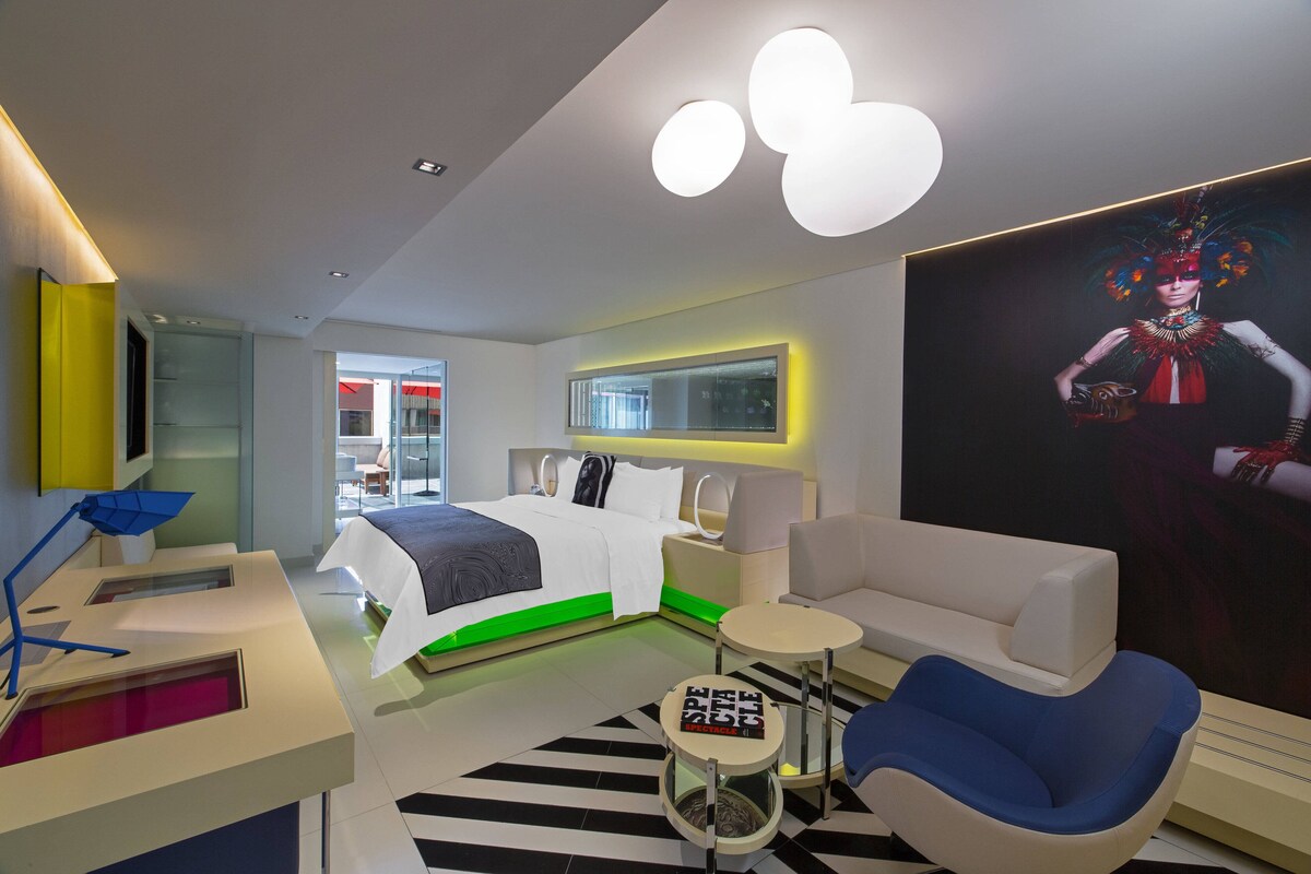 W Mexico City Luxury Hotel Guestroom