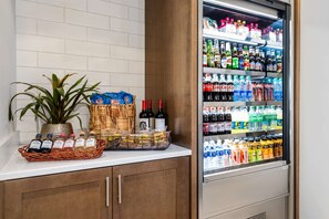 Snack bar - Hilton Garden Inn Montgomery East (Montgomery)