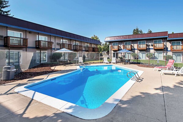 Seasonal outdoor pool