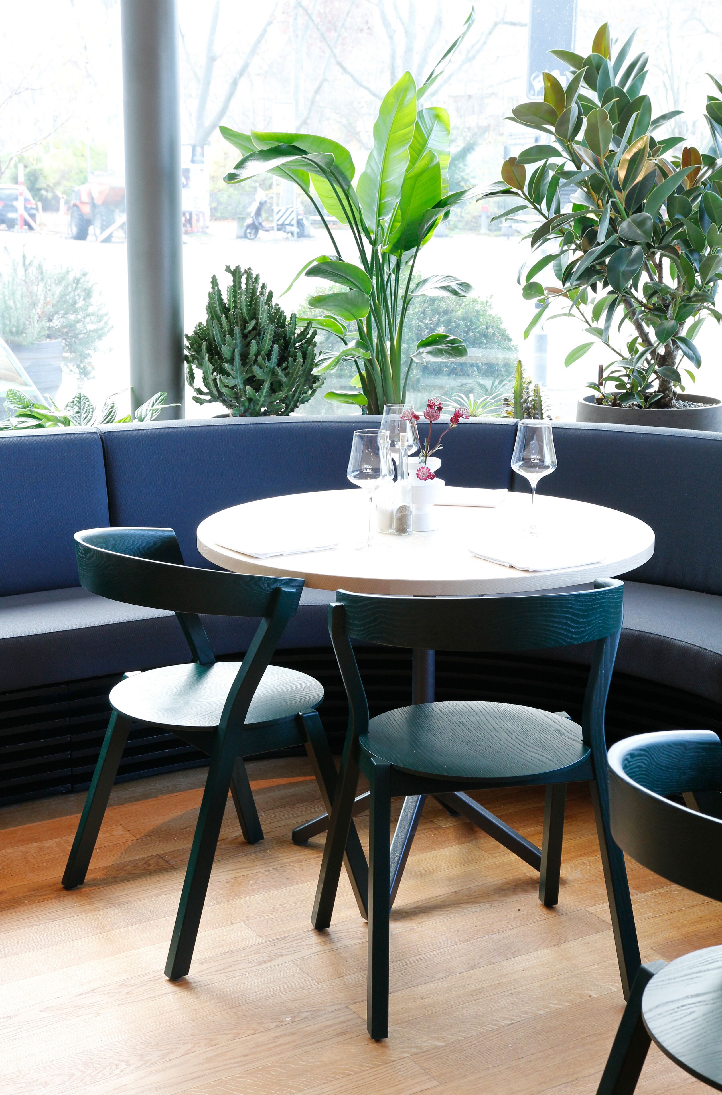 breakfast and dinner served