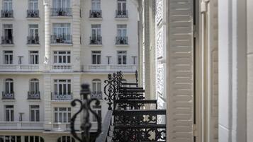 Superior Room, Balcony | Minibar, in-room safe, soundproofing, iron/ironing board