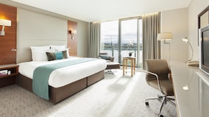 防过敏的被褥、客房内保险箱、办公桌、熨斗/熨衣板