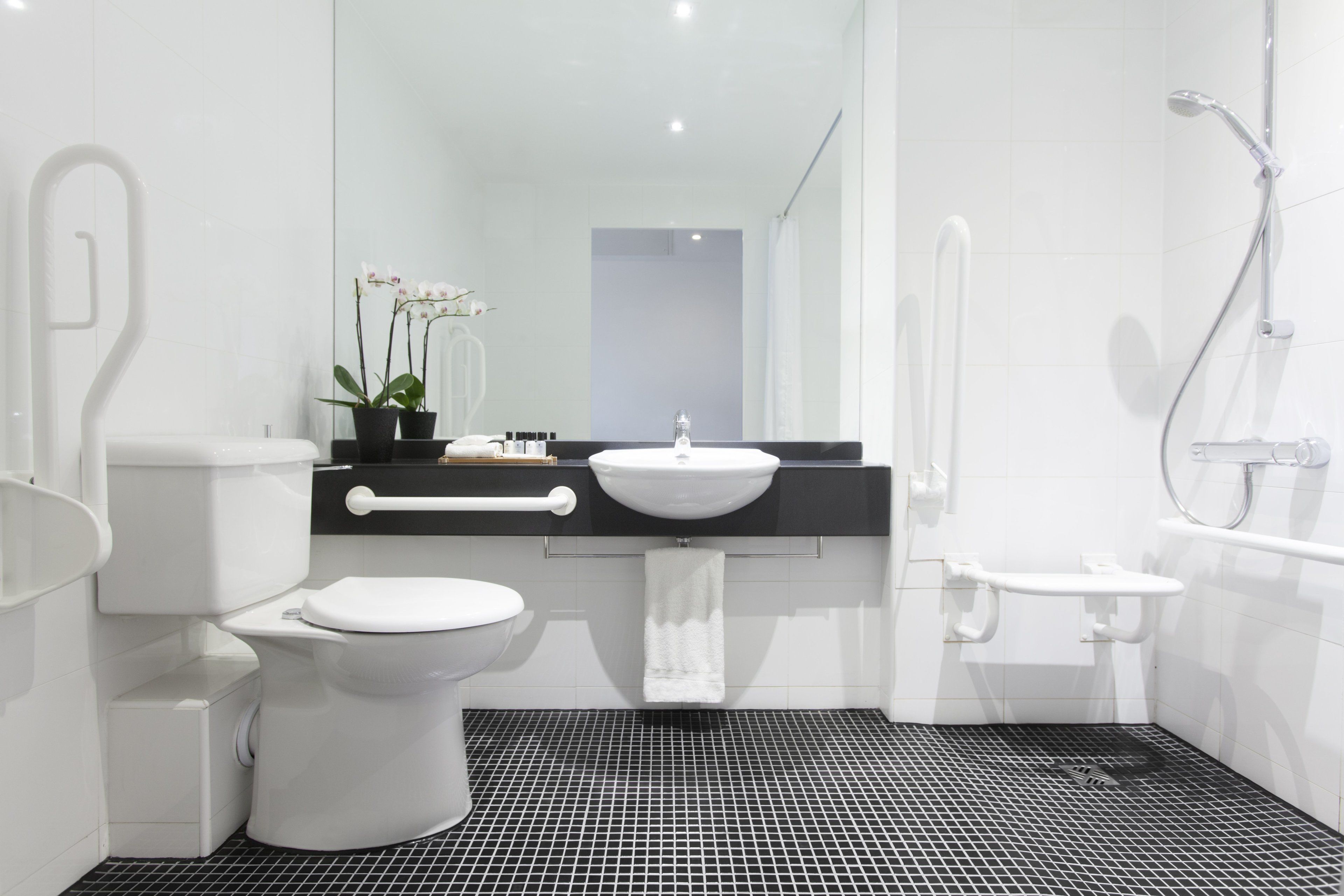 1 bedroom, hypo-allergenic bedding, in-room safe, desk