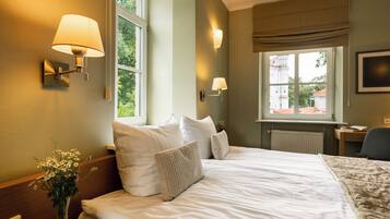 Standard-Doppel- oder -Zweibettzimmer | Zimmersafe, individuell dekoriert, individuell eingerichtet