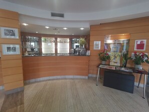 バー (施設内)