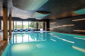 Exercise/lap pool