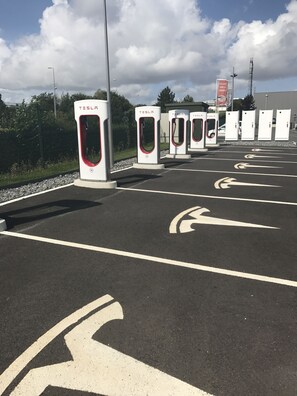 Electric vehicle-charging station