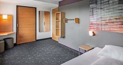 B&B HOTEL Hamburg-Airport
